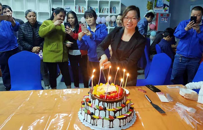 今夜属于你们的夜晚，新宝gg同仁们生日快乐！